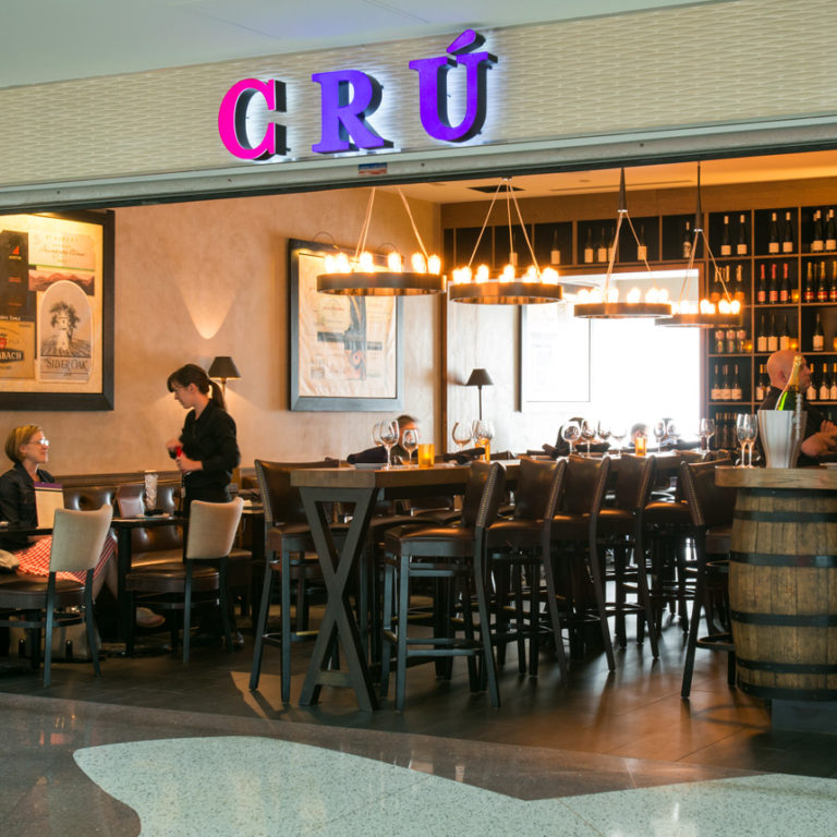 Denver International Airport CRÚ Food & Wine Bar